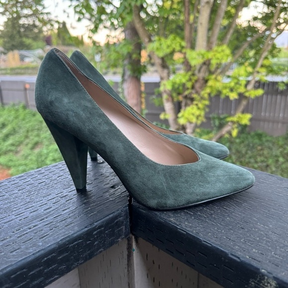 Botkier Women's‎ Green Lina Pointed Toe Suede Pump Heels Size 9.5 - Picture 1 of 8